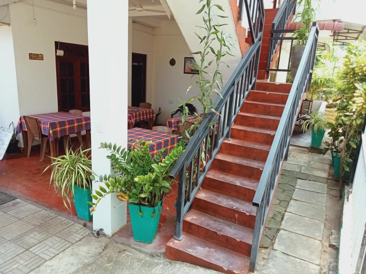 Deshan Homestay&Restaurant Tangalle Bagian luar foto